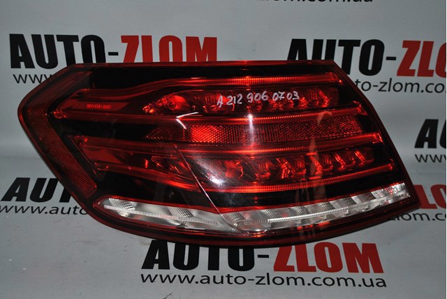Задняя левая внешняя фара A2129060703 MERCEDES