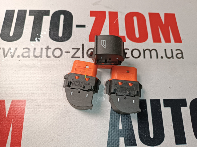 Кнопка стеклоподъемника передняя правая BM5T14529BA FORD