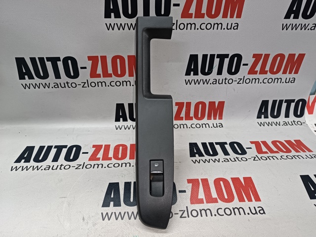 Накладка кнопки стекло подъемника заднего левого LJ6BS240A41A FORD