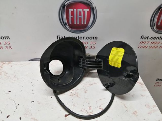 Лючок б/бака 1353354080 FIAT
