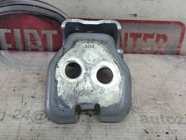 9035AW Петля двери задней правой купить Тернополь