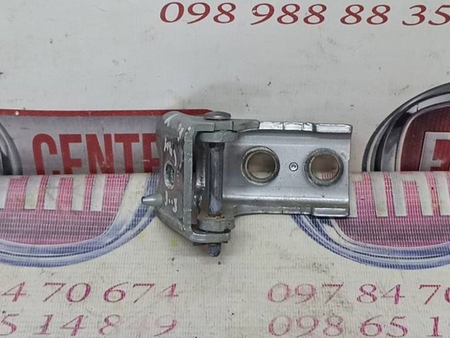 Петля задней правой двери 9035AX PEUGEOT