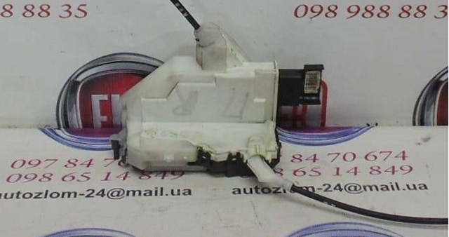 9136GC Замок двери передней правой купить Киев