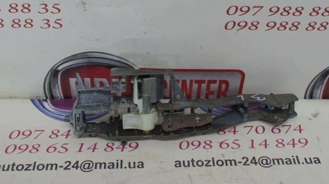 Держатель наружной ручки двери, левых дверей 9684560080 PEUGEOT