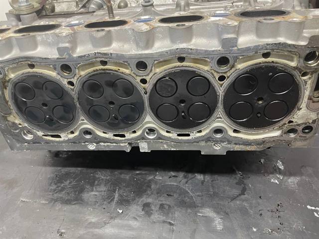 Головка блока в сборе c распредвалами 9688418110 PEUGEOT