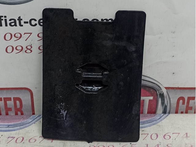 Заглушка днища кузова A4476860782 MERCEDES