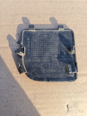 Заглушка буксировочного крюка в передний бампер Рено Кангу 2