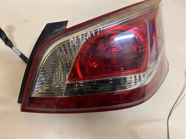 NISSAN 265509HM0A Фонарь задний правый в наличии Ровно