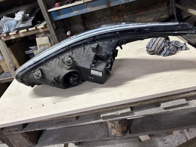 92102A2220 HYUNDAI Фара правая купить в Украина