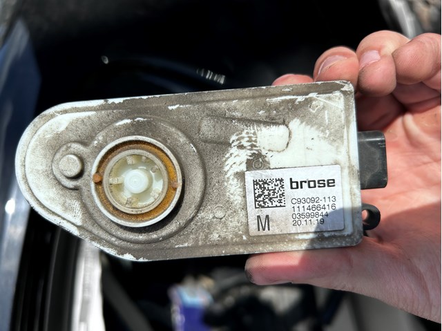 111466416 BMW купить в Каменское