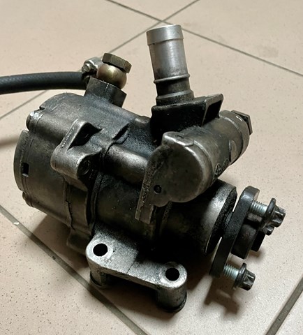 Насос гидравлики 0024669201 MERCEDES