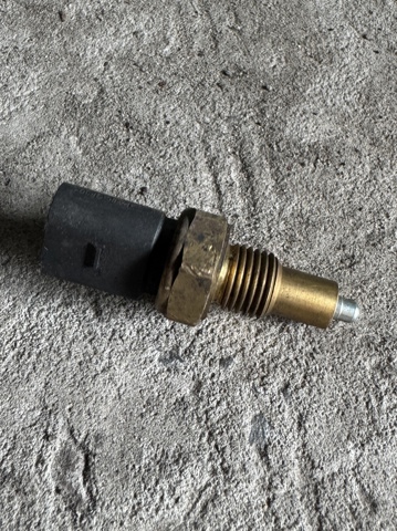 01E941521A Датчик заднего хода купить Сумы