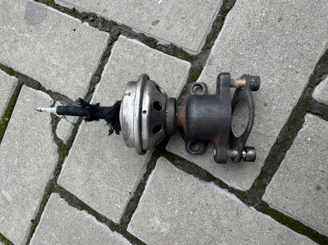 FORD 028131501E Клапан ЕГР в наличии Ирпень
