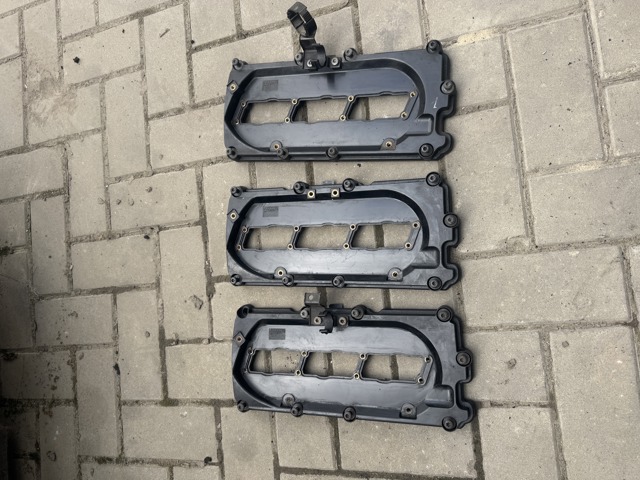 Крышка клапанная, правая 059103470AC VAG