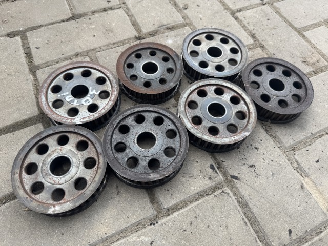 Регулятор фаз газораспределения 059109105A VAG