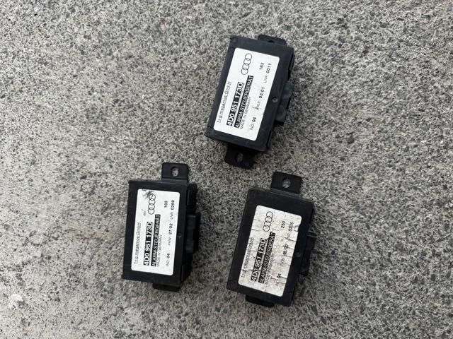Блок управления сигнализатора движения 4D0951173D VAG