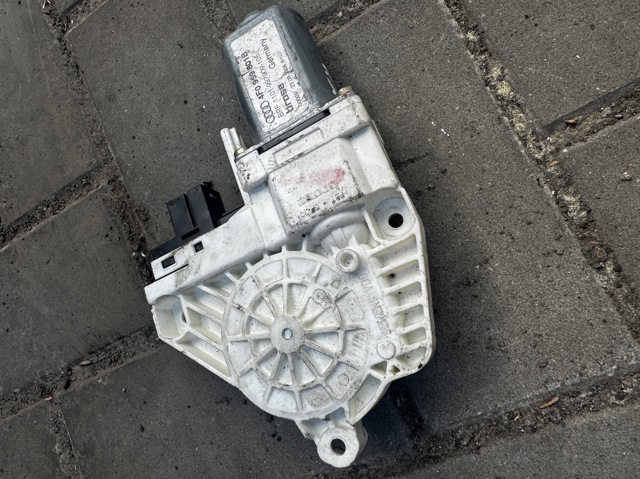 Привод электростеклоподъемника передний 4F0959801B VAG