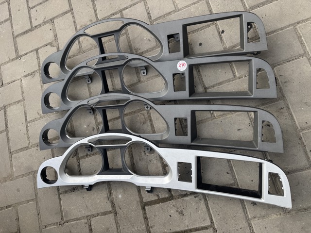 Облицовка щитка приборов "торпедо" 4F1857115B VAG
