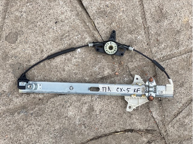 Механизм стеклоподъемника водительской двери KB7W59590 MAZDA