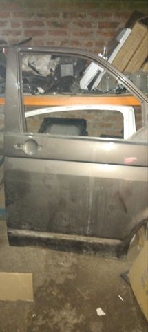 Пассажирская передняя дверь 7E0831056C VAG