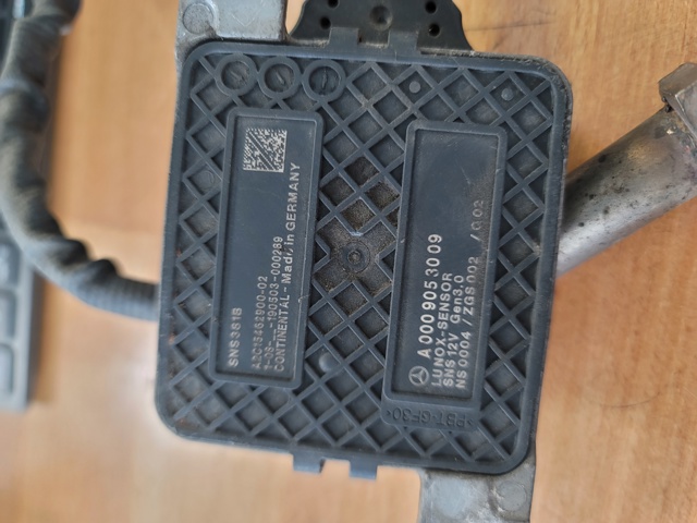 MERCEDES A0009053009 Датчик оксидов азота NOX передний в наличии Ровно