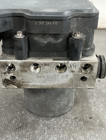Блок управления АБС  A9069005702 MERCEDES