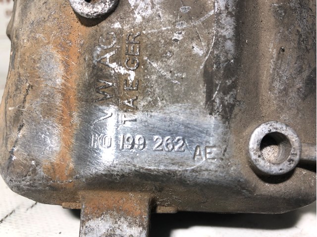 1K0199262AE Правая подушка двигателя купить Тернополь