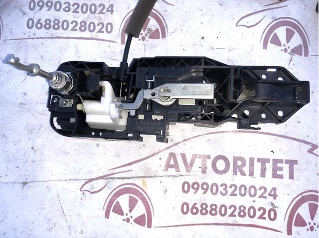 806070032R RENAULT Держатель наружной ручки двери задней левой купить в Львов