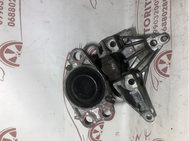 8200267625 RENAULT Правая подушка двигателя купить в Чернигов