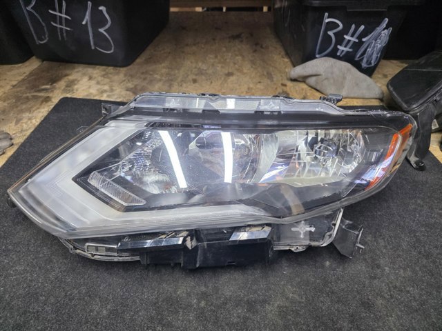 Фары 260606FL0A NISSAN