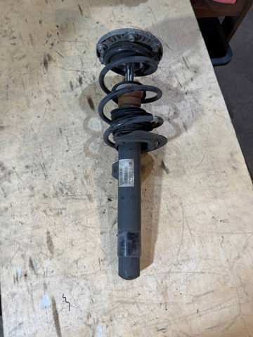 Стойка передняя 31316876753 BMW