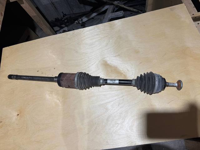Привод правый 31607597694 BMW