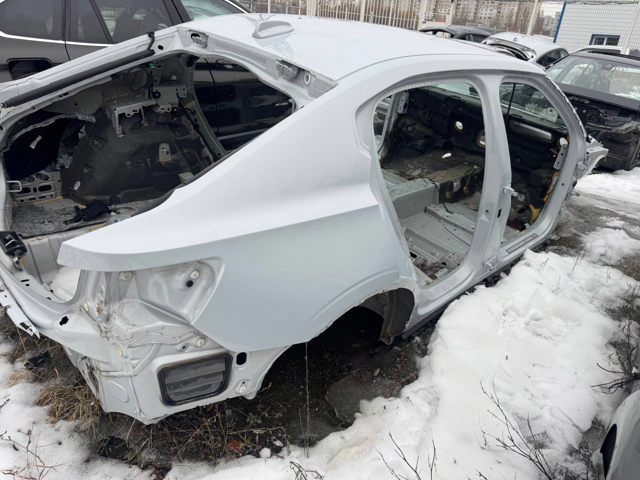 Дверной шарнир задний левый 32228844 VOLVO