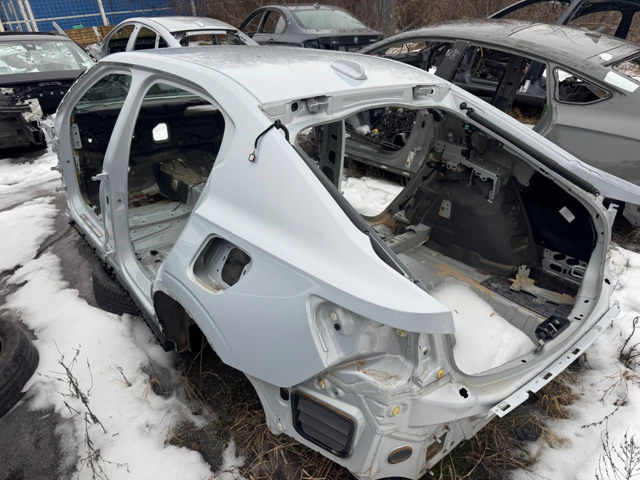 Крыло заднее 32234133 VOLVO