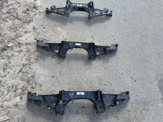 Подрамник задний 33306851560 BMW