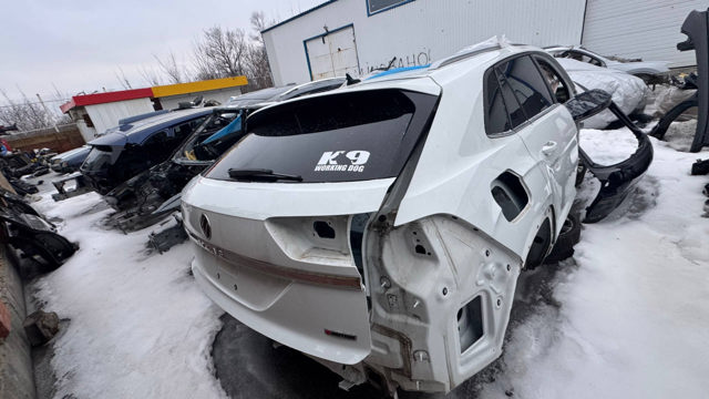 3CM813301 Панель багажного отсека задняя купить Житомир
