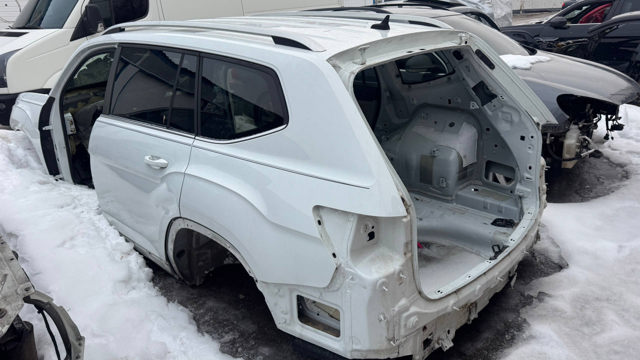 Боковая часть задняя левая 3CN809843 VAG