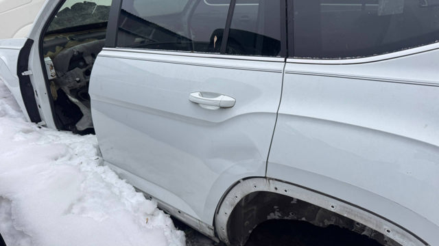 Дверь задняя, левая 3CN833055J VAG