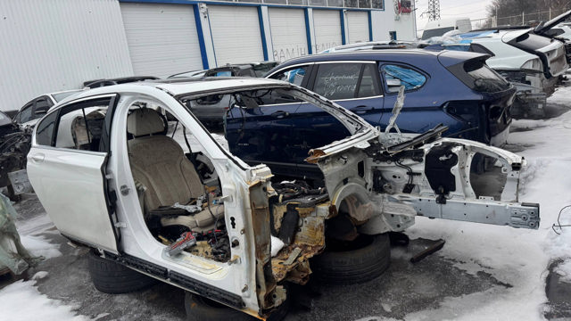 Проем передней правой двери 41007413248 BMW