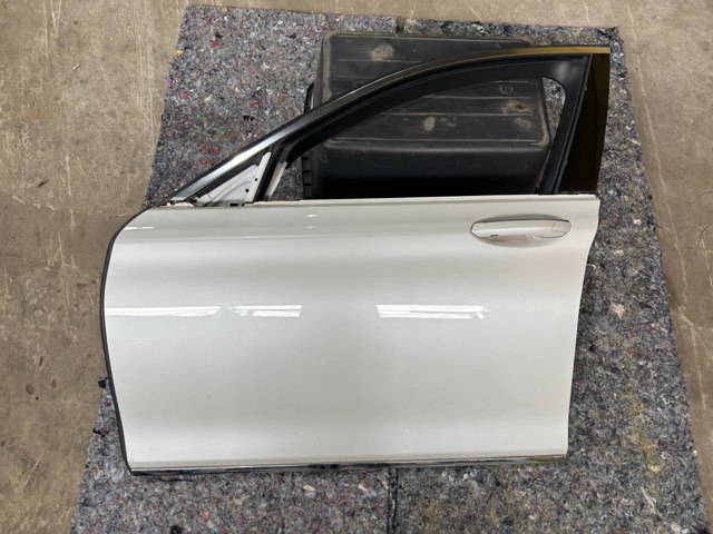 Дверь передняя, левая 41517423699 BMW