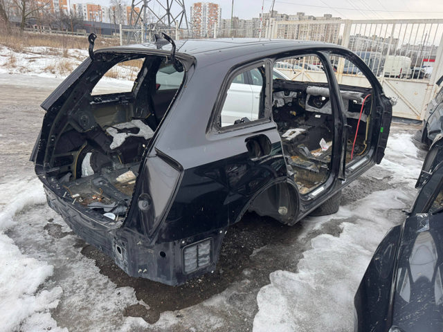 Проем передней правой двери 4M0809840 VAG