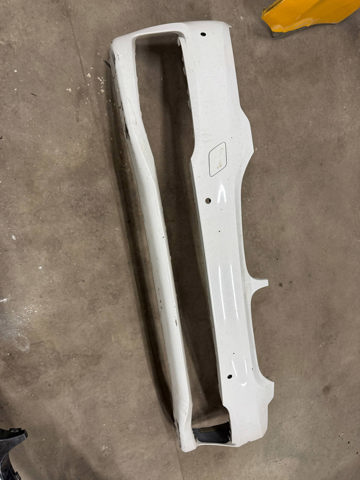 Бампер передний в сборе 51117427440 BMW