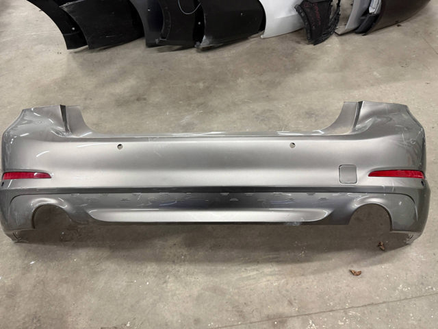 Бампер задний 51127475601 BMW