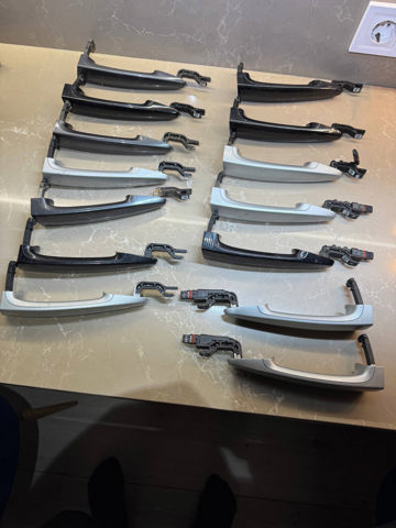 Ручка двери задней наружная правая 51210445184 BMW