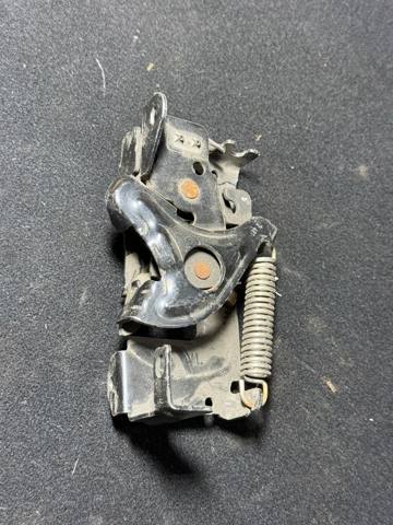 Замок капота, левый 51237300569 BMW