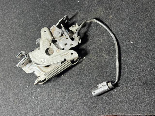 51237468347 BMW Замок капота левый купить в Винница