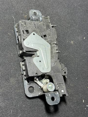 BMW 51247441014 Замок багажника в наличии Полтава