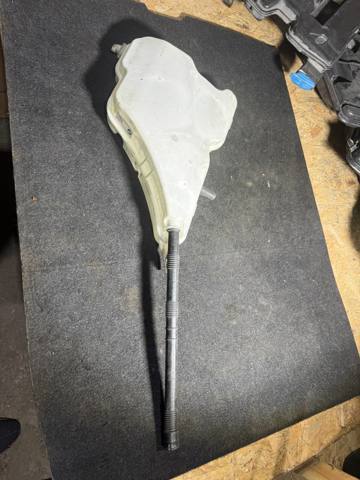 61669478352 BMW Бачок омывателя стекла купить в Одесса