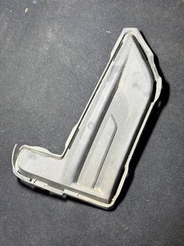 NISSAN 622566FL0A Заглушка (решетка) противотуманных фар бампера переднего правая в наличии Тернополь
