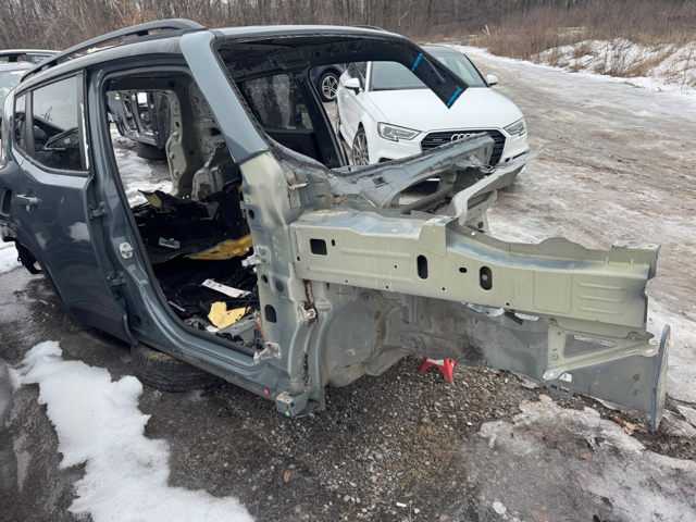 Лонжерон передний правый 68264563AA CHRYSLER